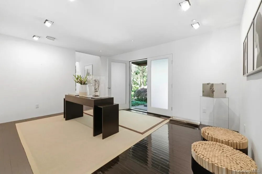 78 Old Church Lane Pound Ridge, NY 10576