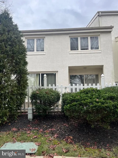 105 MONTROSE AVENUE