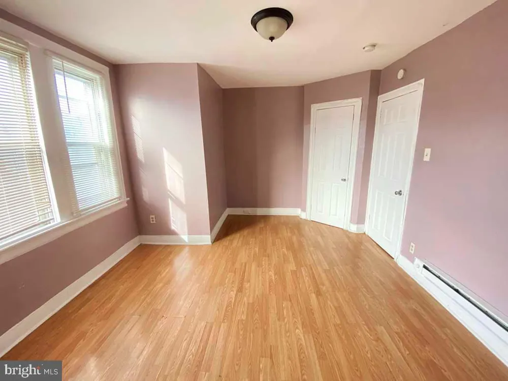 1833 W ROCKLAND STREET #2ND FL Philadelphia, PA 19141