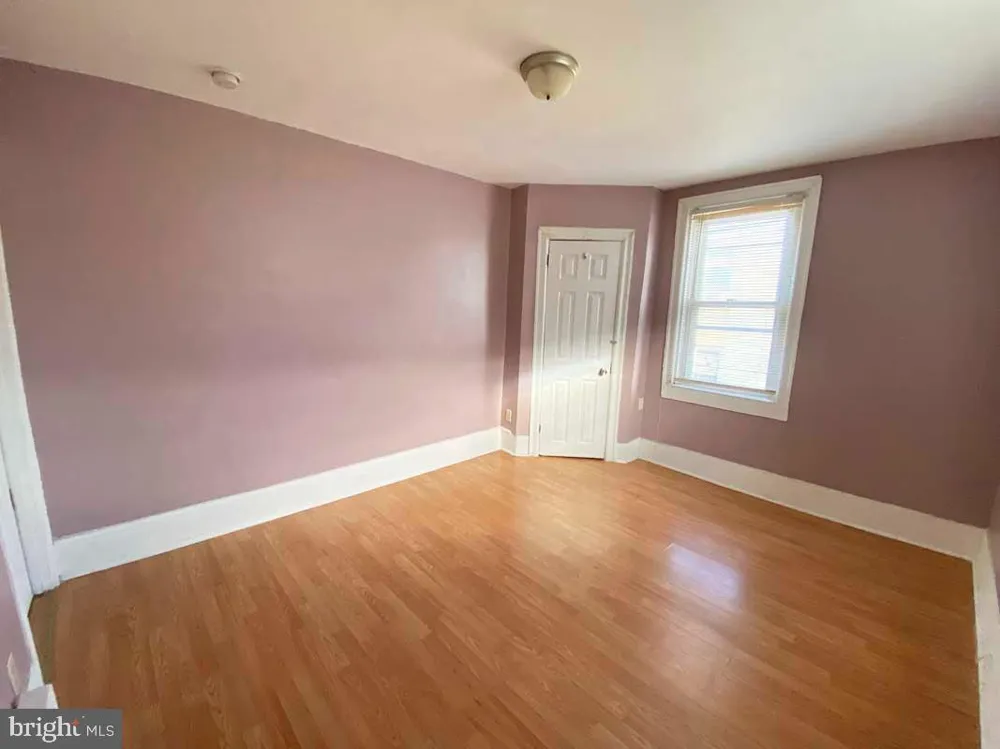 1833 W ROCKLAND STREET #2ND FL Philadelphia, PA 19141