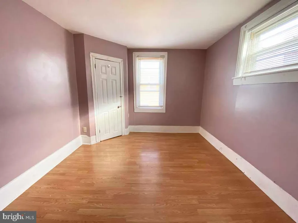 1833 W ROCKLAND STREET #2ND FL Philadelphia, PA 19141
