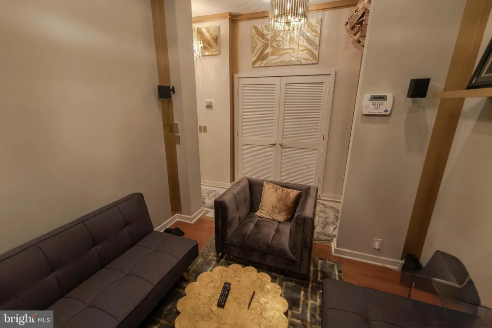 1209 CHARLES STREET #202 Baltimore, MD 21201