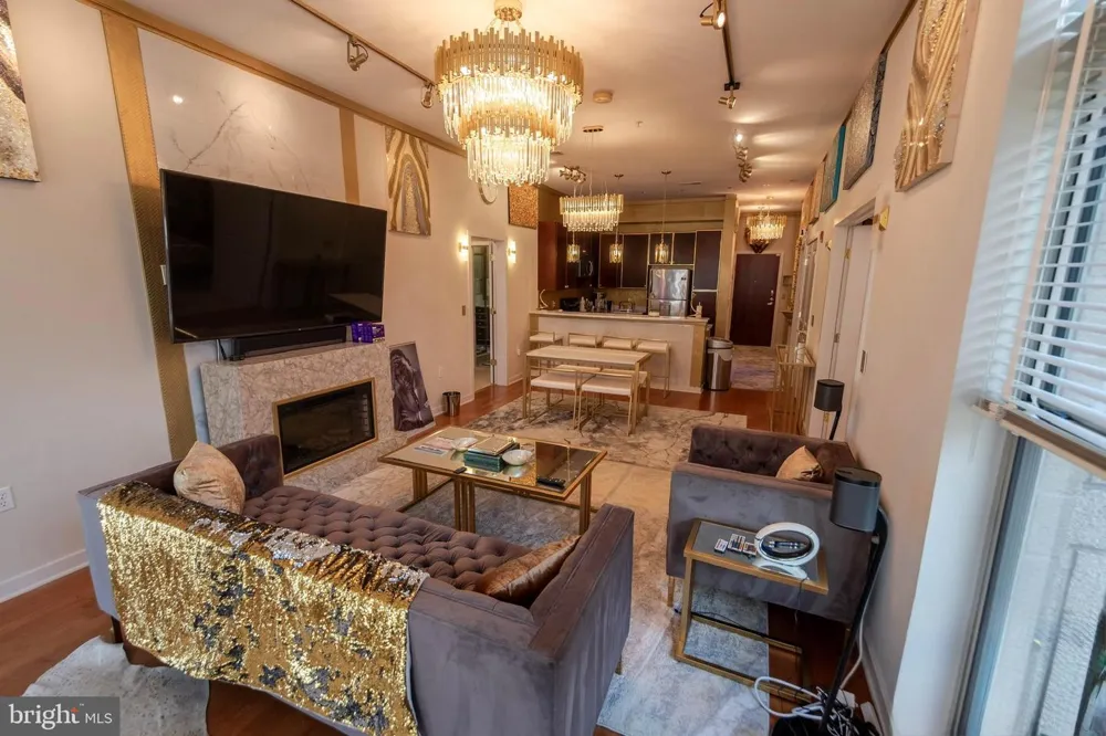 1209 CHARLES STREET #202 Baltimore, MD 21201