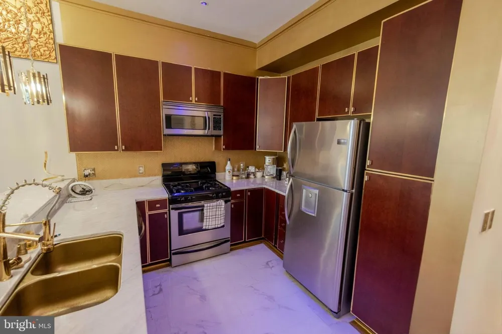 1209 CHARLES STREET #202 Baltimore, MD 21201