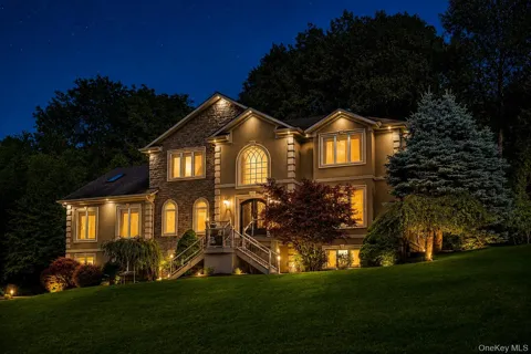 6 Cheesecote Lane