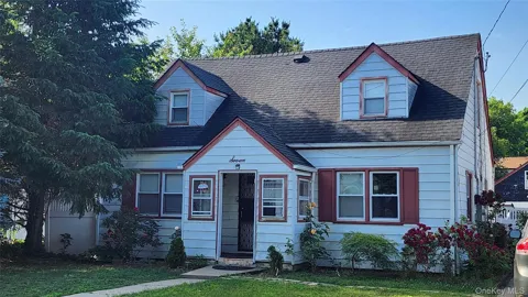 7 Walters Avenue