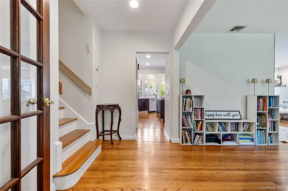 842 Fiske Street Woodmere, NY 11598