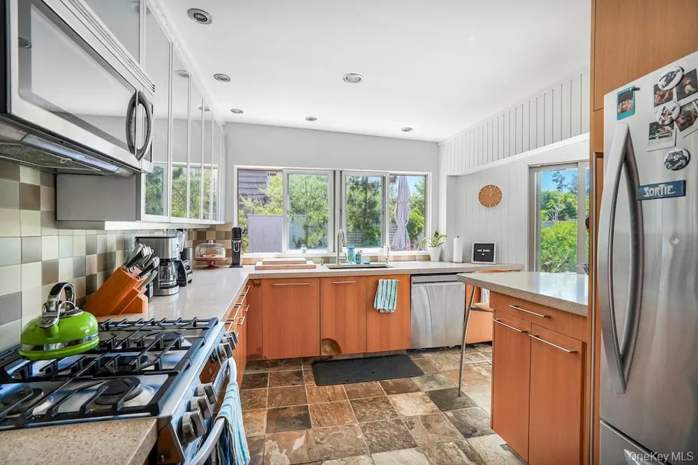 136 Beach Hill Walk Fire Island Pines, NY 11782