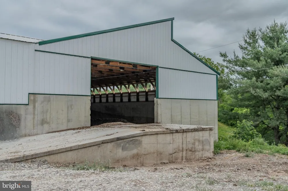 990 VISTA ROAD Pitman, PA 17964