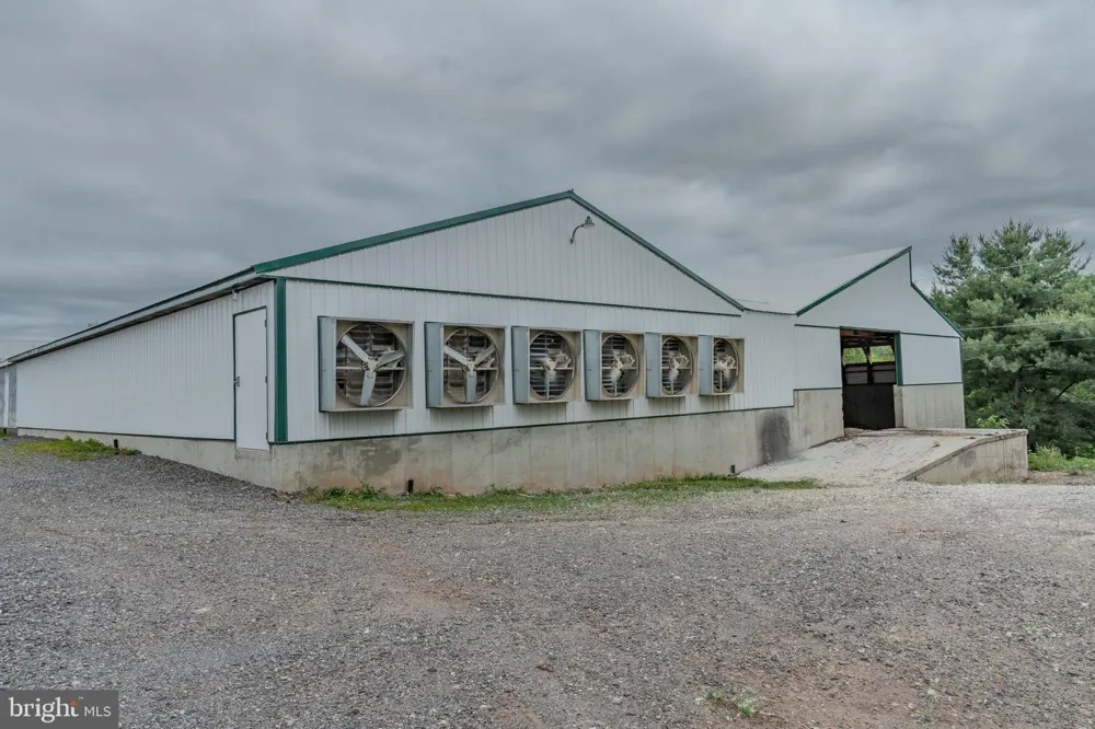 990 VISTA ROAD Pitman, PA 17964