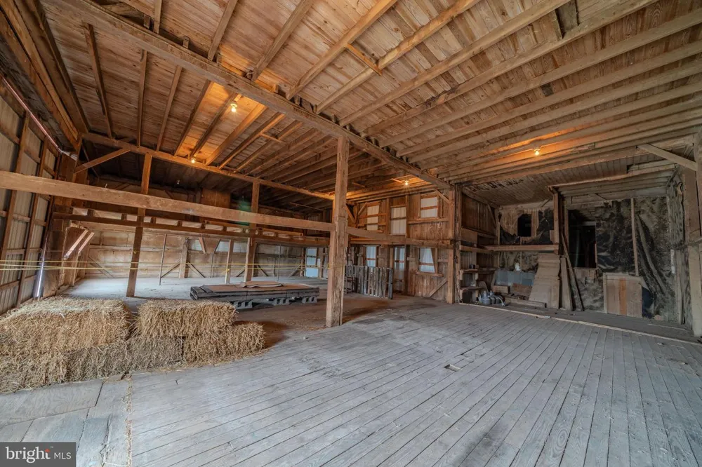 990 VISTA ROAD Pitman, PA 17964