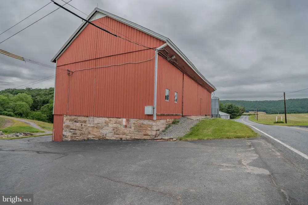 990 VISTA ROAD Pitman, PA 17964