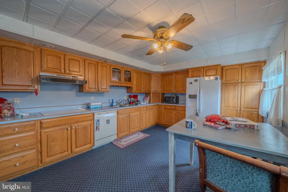 990 VISTA ROAD Pitman, PA 17964