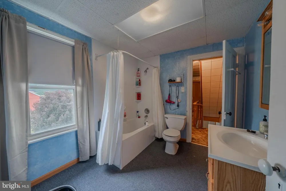 990 VISTA ROAD Pitman, PA 17964