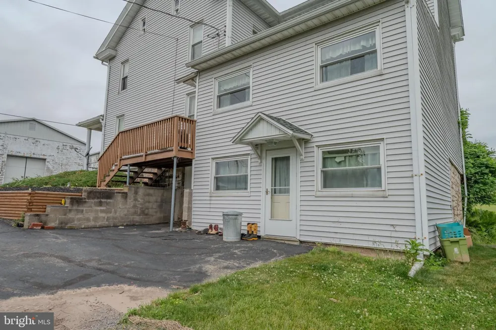 990 VISTA ROAD Pitman, PA 17964