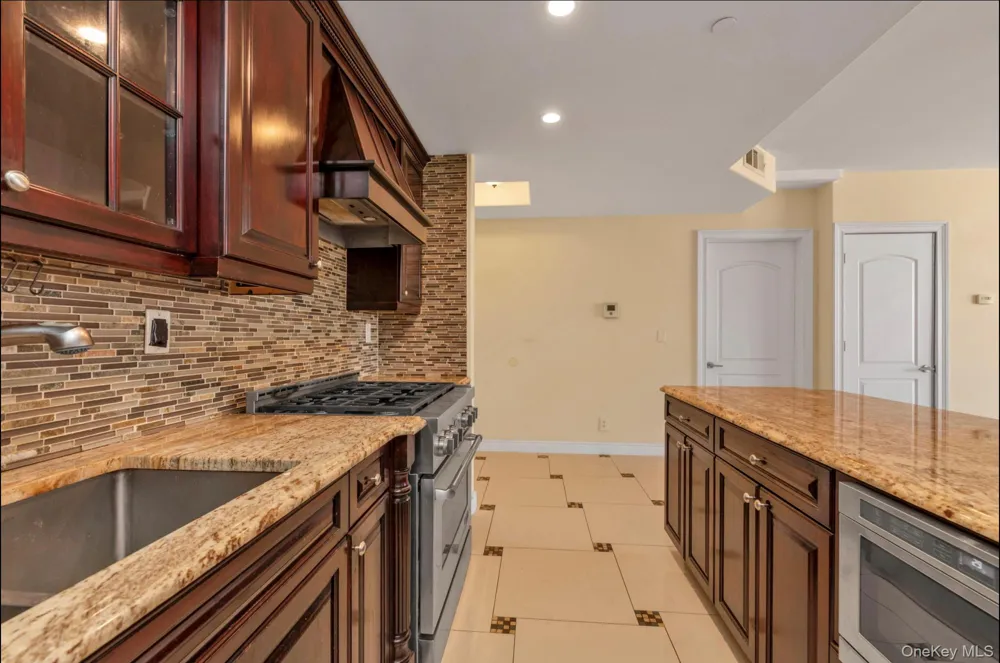 63-36 99th Street #D6 Rego Park, NY 11374