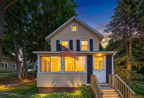 17 Valley Avenue