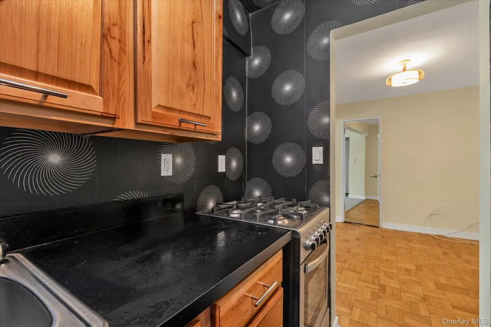 490 Atlantic Avenue #108 East Rockaway, NY 11518