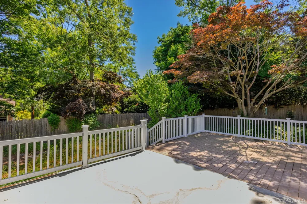 9 Phoenix Road Rocky Point, NY 11778