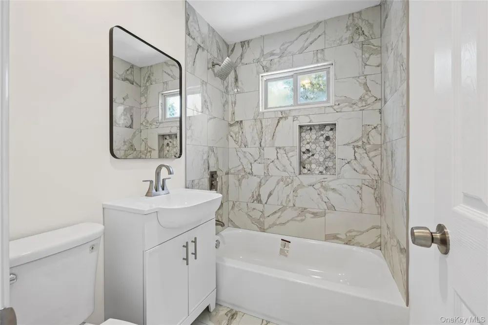 9 Phoenix Road Rocky Point, NY 11778
