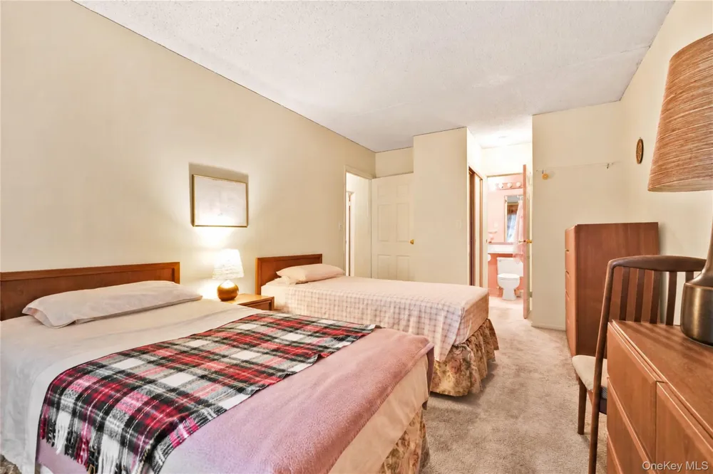 71-48 162nd Street #3 Fresh Meadows, NY 11365