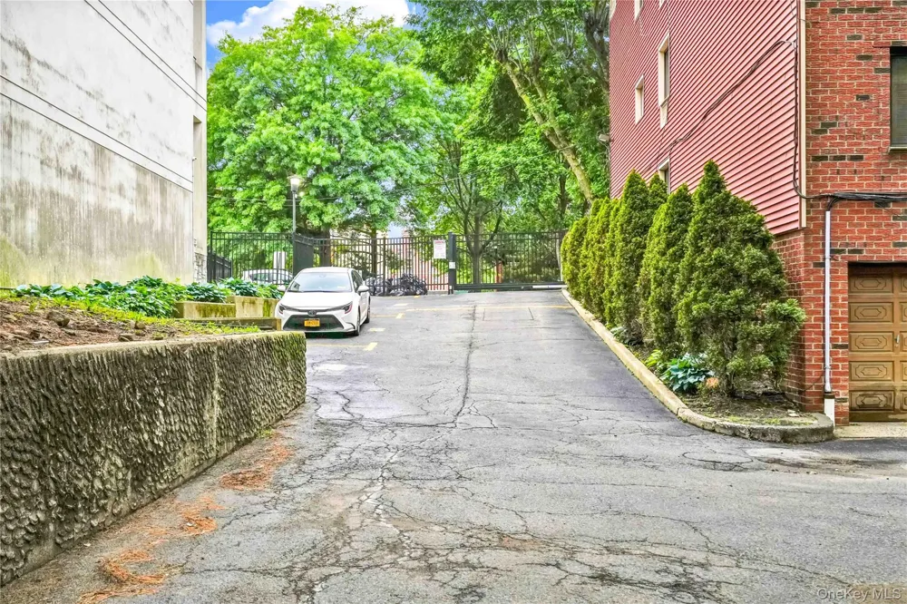 71-48 162nd Street #3 Fresh Meadows, NY 11365