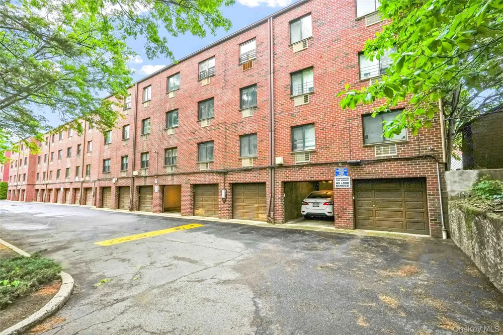 71-48 162nd Street #3 Fresh Meadows, NY 11365