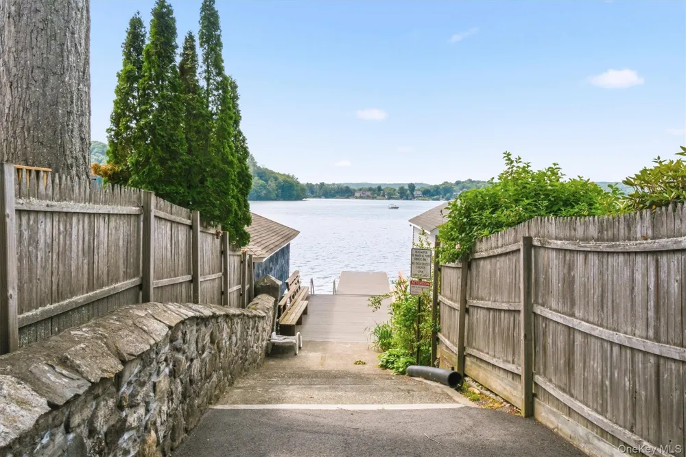 24 Tamarack Road Mahopac, NY 10541