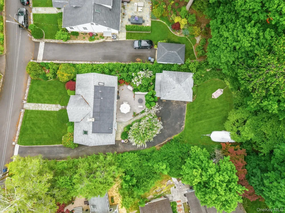 24 Tamarack Road Mahopac, NY 10541