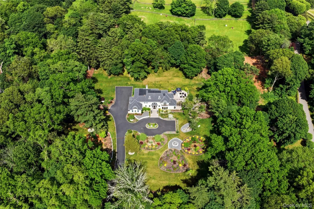 1782 Route 106 Muttontown, NY 11791