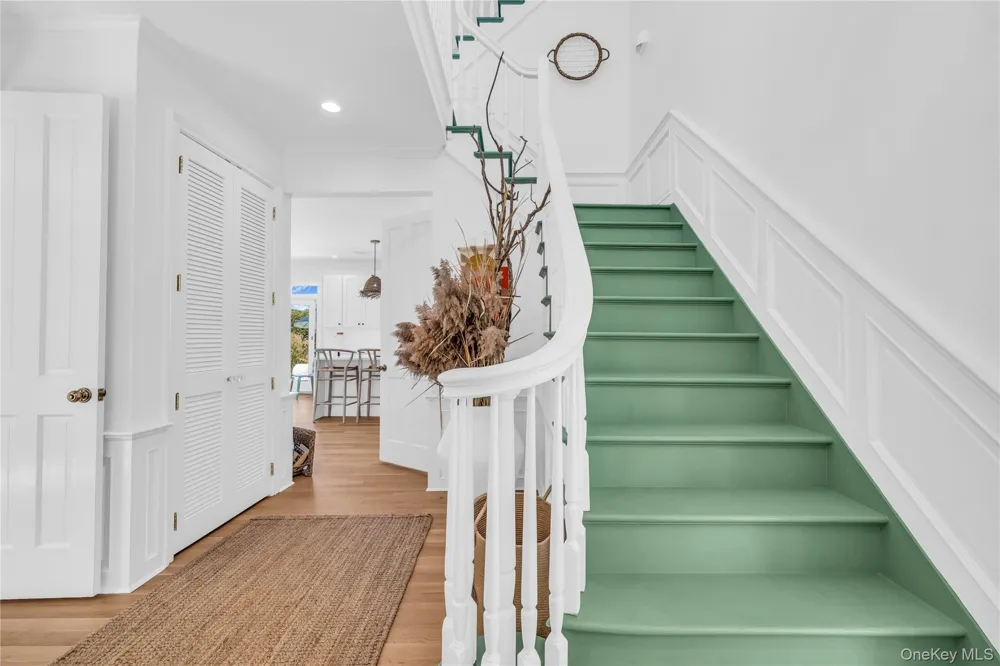 68 S Howells Point Road Bellport Village, NY 11713