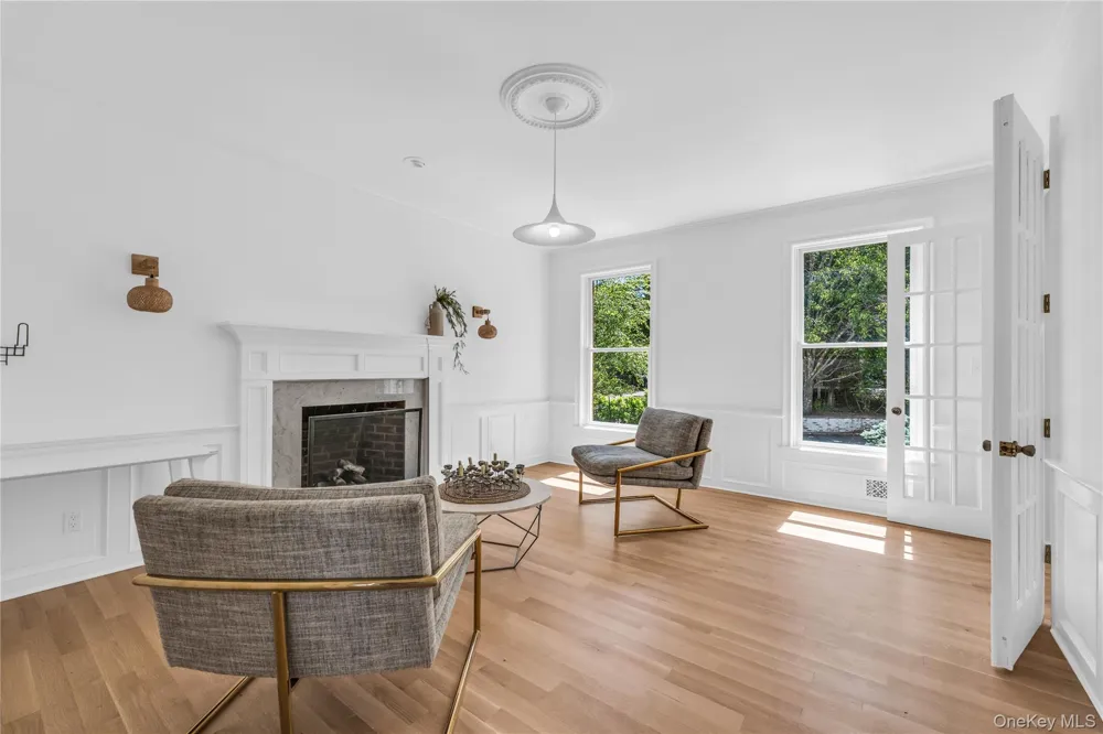68 S Howells Point Road Bellport Village, NY 11713
