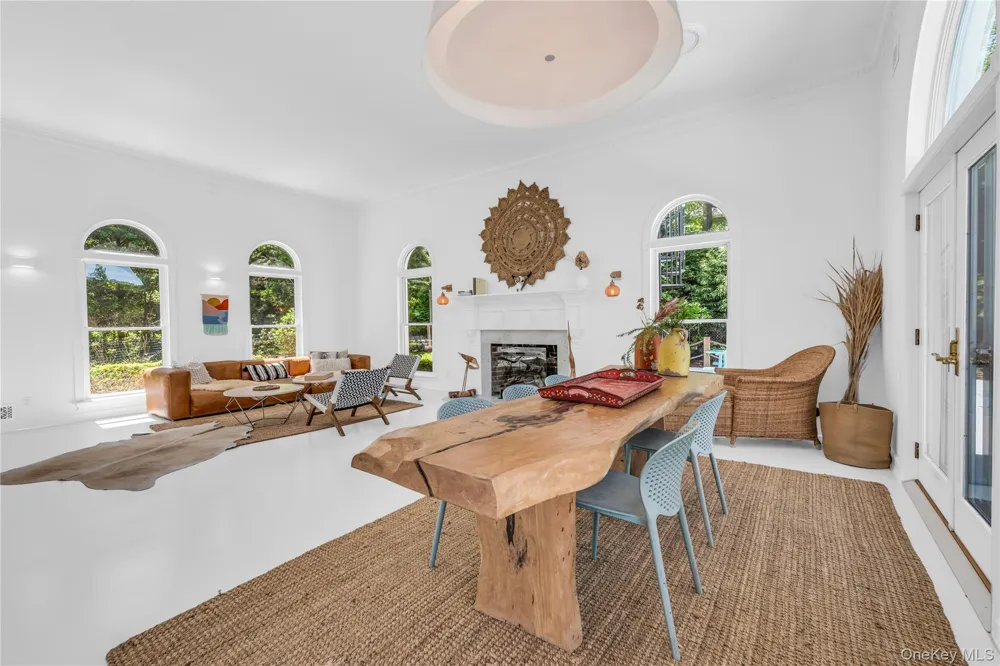 68 S Howells Point Road Bellport Village, NY 11713