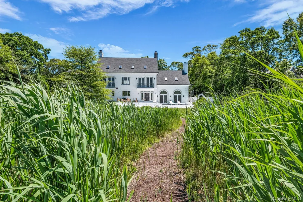 68 S Howells Point Road Bellport Village, NY 11713