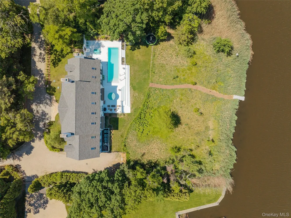 68 S Howells Point Road Bellport Village, NY 11713