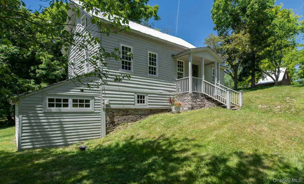 275 Pitts Road Chatham, NY 12136