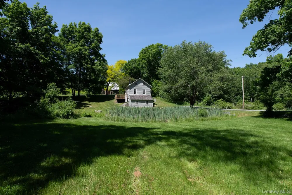 275 Pitts Road Chatham, NY 12136