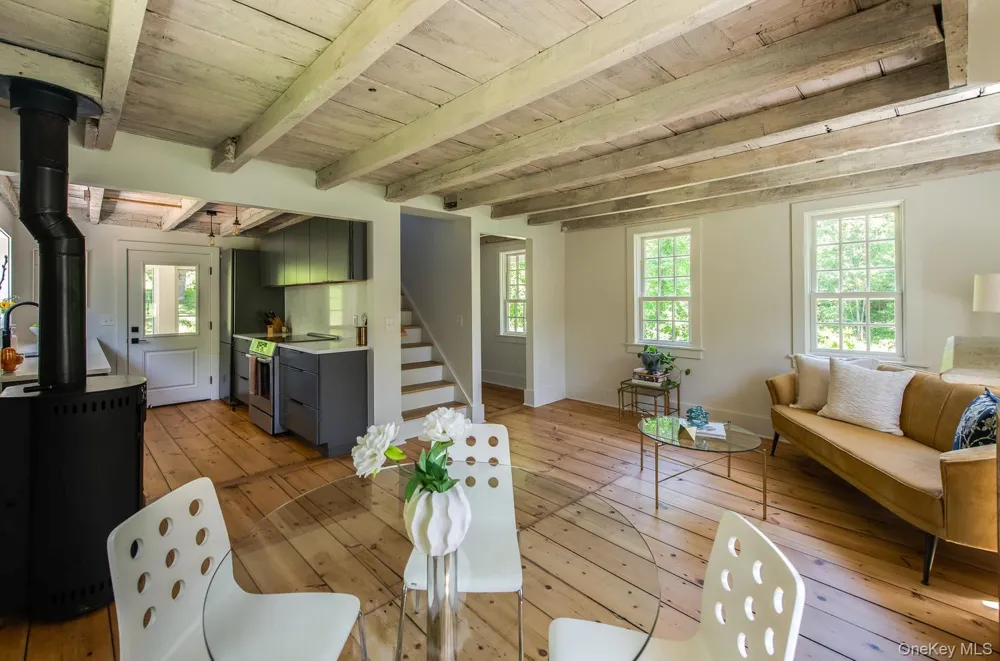 275 Pitts Road Chatham, NY 12136