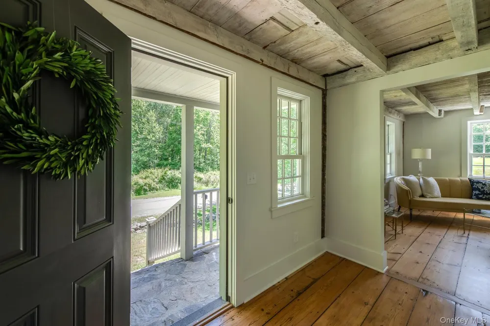 275 Pitts Road Chatham, NY 12136