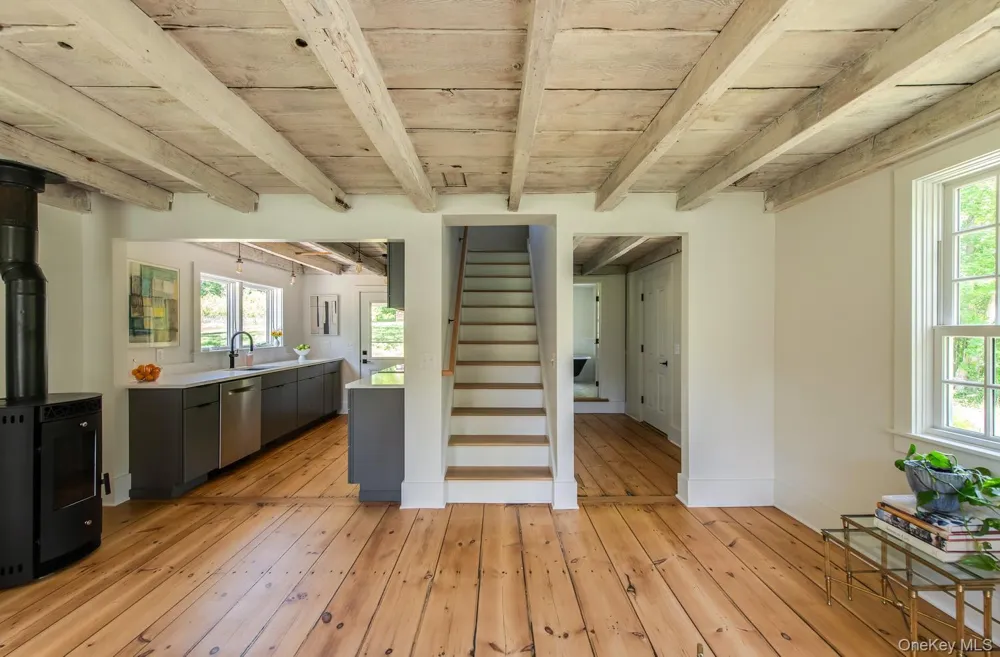 275 Pitts Road Chatham, NY 12136