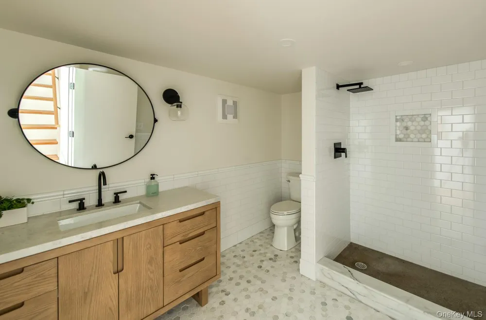 275 Pitts Road Chatham, NY 12136