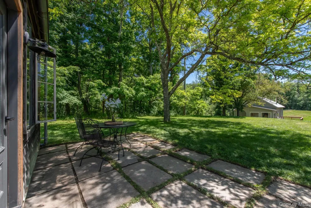 275 Pitts Road Chatham, NY 12136