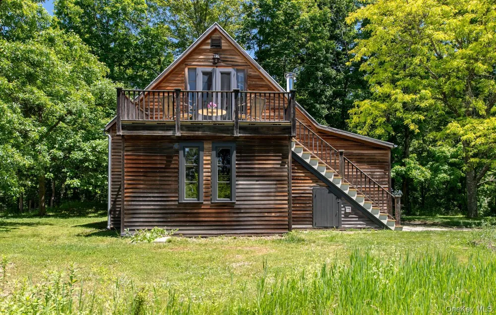 275 Pitts Road Chatham, NY 12136