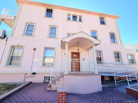 4300 Atlantic Avenue #P8