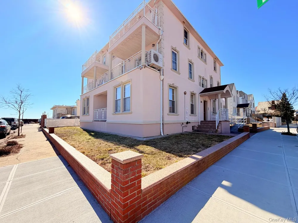 4300 Atlantic Avenue #P8 Brooklyn, NY 11224