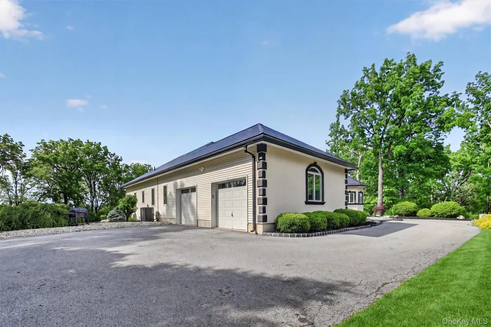 29 Gurda Lane Pine Island, NY 10969