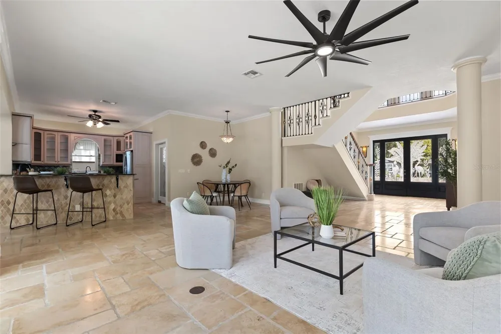 255 W GEORGE AVENUE Maitland, FL 32751