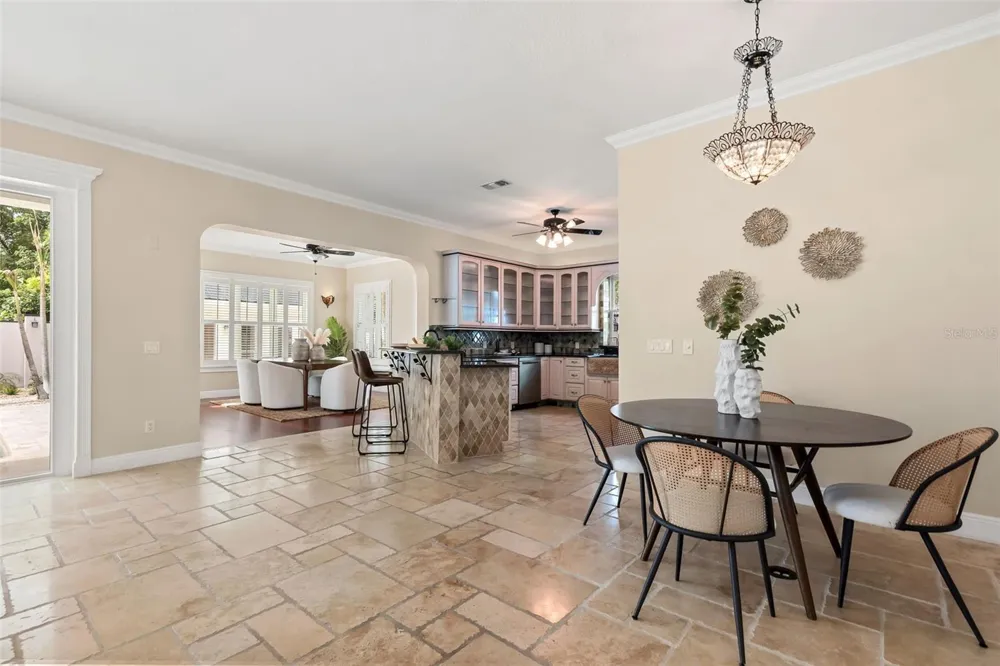 255 W GEORGE AVENUE Maitland, FL 32751
