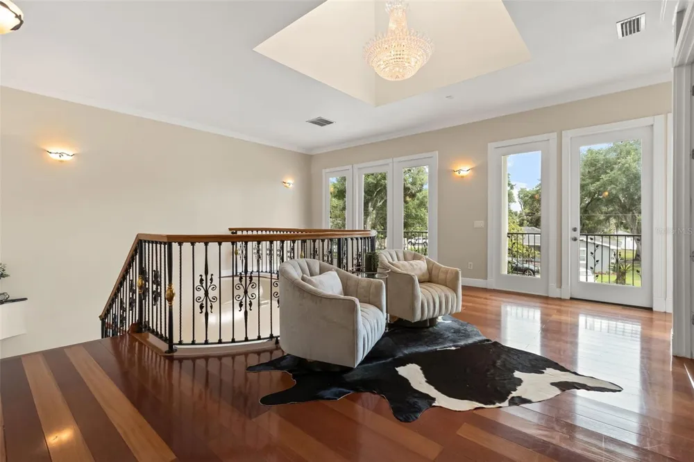255 W GEORGE AVENUE Maitland, FL 32751