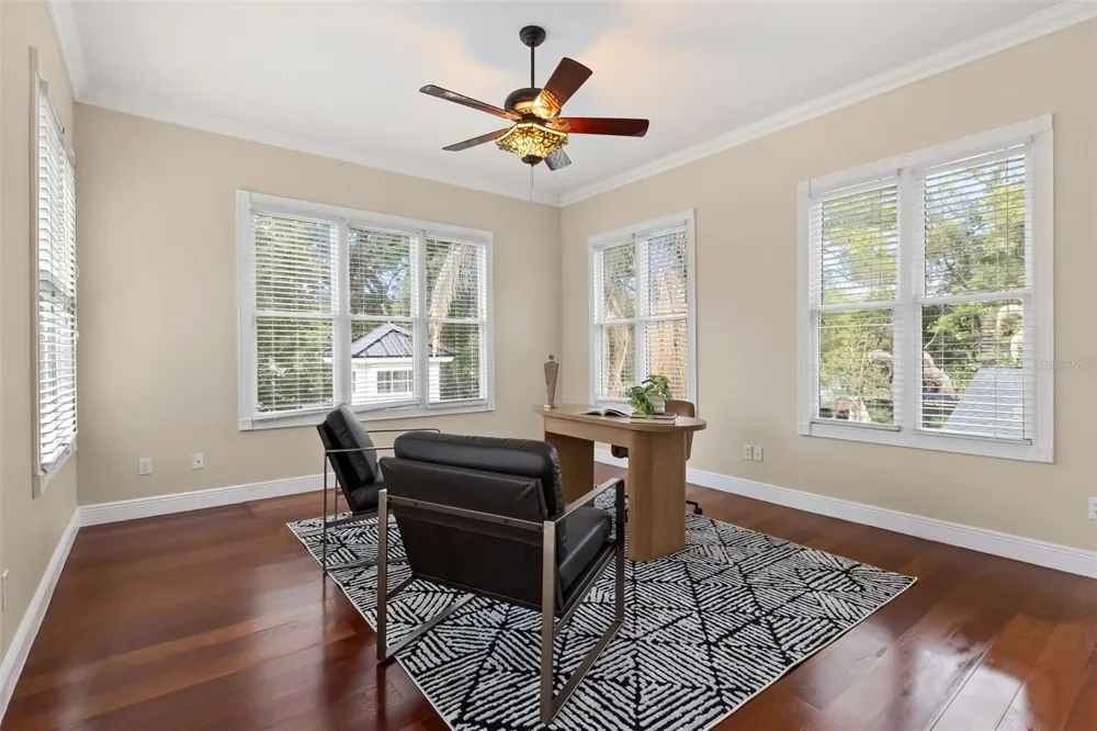 255 W GEORGE AVENUE Maitland, FL 32751